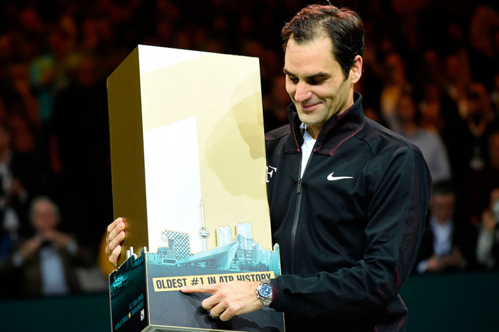 Federer Kembali Duduki Peringkat 1 Dunia