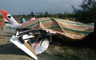 Pesawat Gubernur Aceh Mendarat Darurat