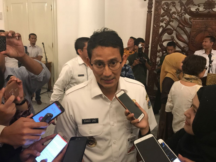 Sandi Menyayangkan Perusakan Stadion GBK