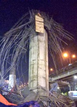 Saksi Sebut ada Bunyi Sebelum Tiang Girder Tol Becakayu Roboh