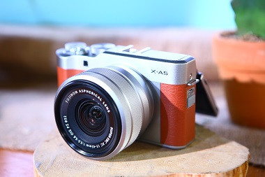 Kamera Terbaru Fujifilm X-A5 Bidik Pasar Mirorless Entry-Level