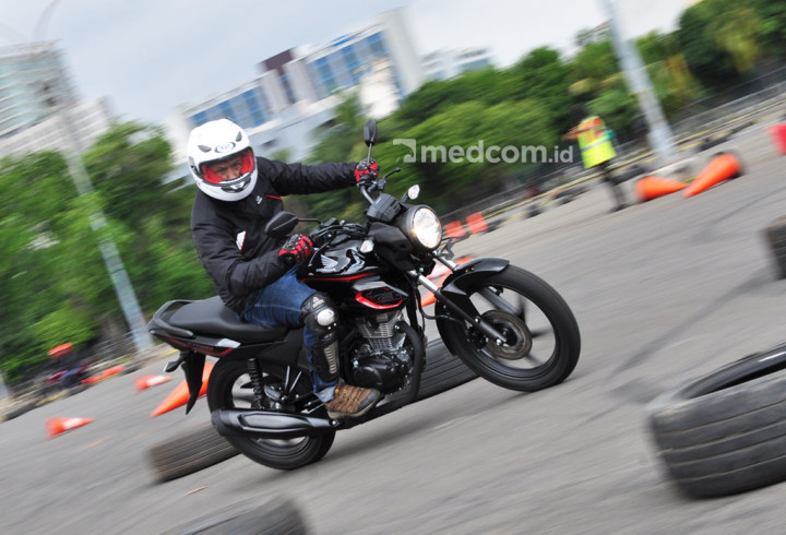 First Ride All New CB150 Verza, Sport Murah dan Lincah