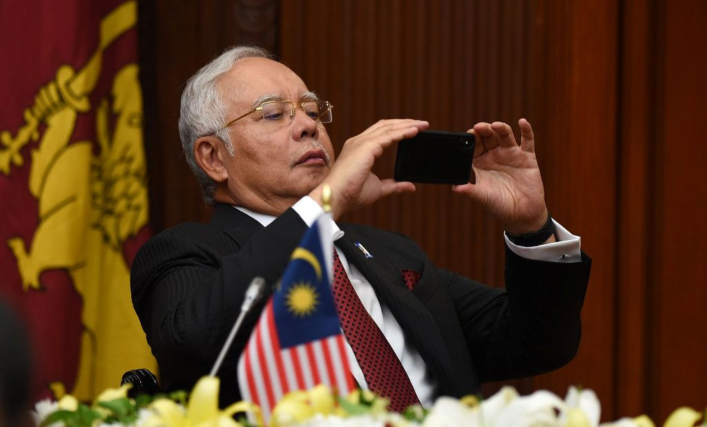 PM Najib Razak dikritik karena tidak memilih nasi (Foto: AFP).