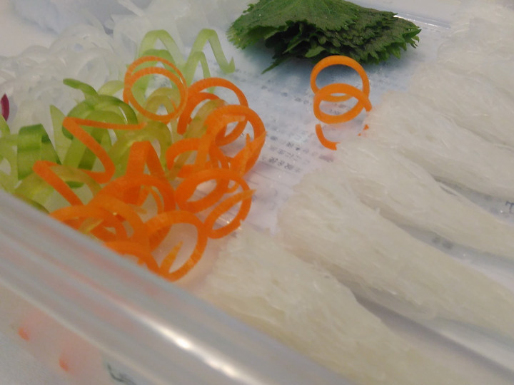 Membuat Garnish Minimalis ala Jepang