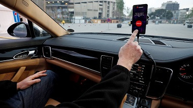 Ponsel Huawei Mampu Ciptakan Mobil Otonom