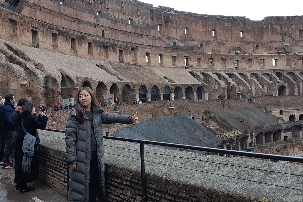 Menengok Koloseum dari Dalam