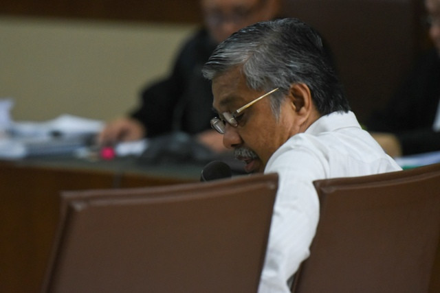 Nur Alam Dicecar Soal Titipan BMW Z4