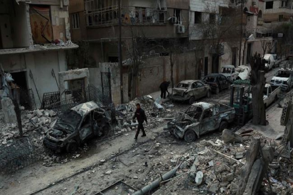 Salah satu sudut kota Douma, Ghouta Timur, Suriah, yang hancur berantakan akibat perang. (Foto: AFP)