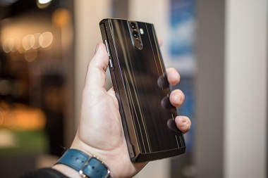 Energizer Buat Smartphone Berdaya 16.000mAh