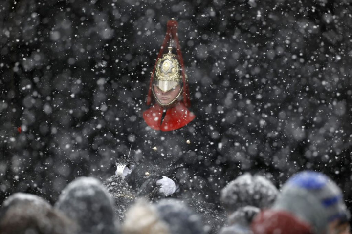 Badai Salju Emma Terjang Inggris dan Skotlandia