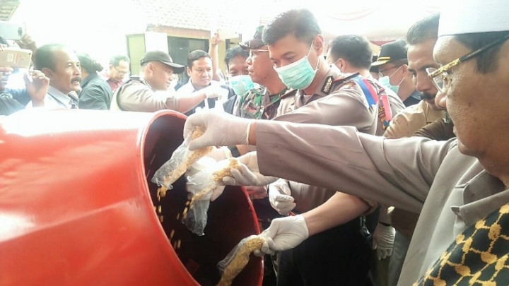 Polisi Musnahkan 5,3 Juta Butir pil PCC