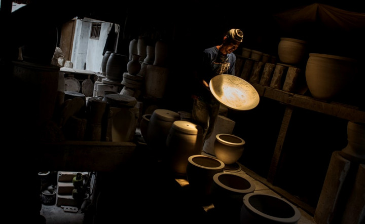 Jurus Industriawan Keramik Nasional Hadapi Gempuran Impor