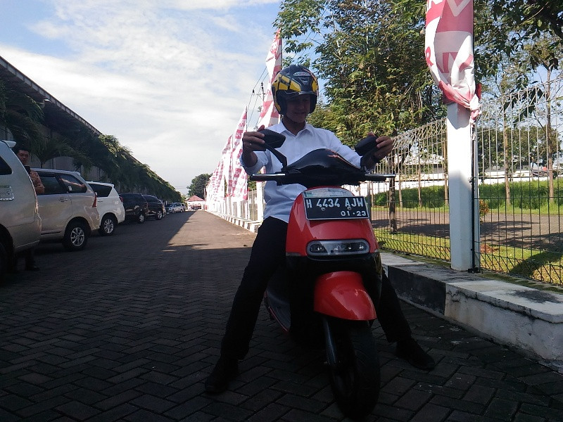 Ganjar Ingin Mobil Listrik Dikembangkan di Jateng