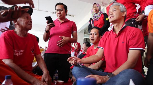 Ganjar Dicurhati Kakek yang Terancam Diusir dari Rusunawa