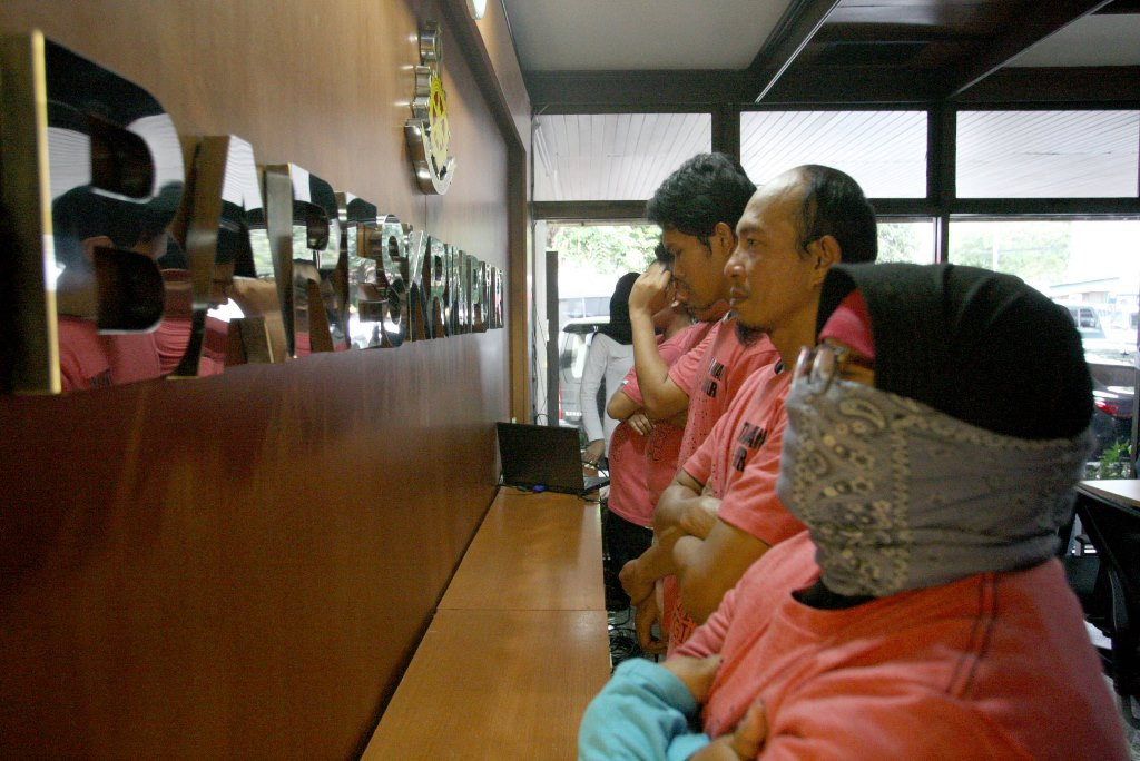 Pelaku ujaran kebencian dan berita bohong / hoax di Kantor Bareskrim, Jakarta. (Foto: MI/Adam Dwi)