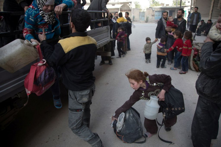 46 Truk Berisi Bantuan Mulai Masuk ke Wilayah Ghouta