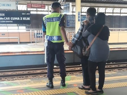 Eskalator di Stasiun Belum Ramah bagi Difabel