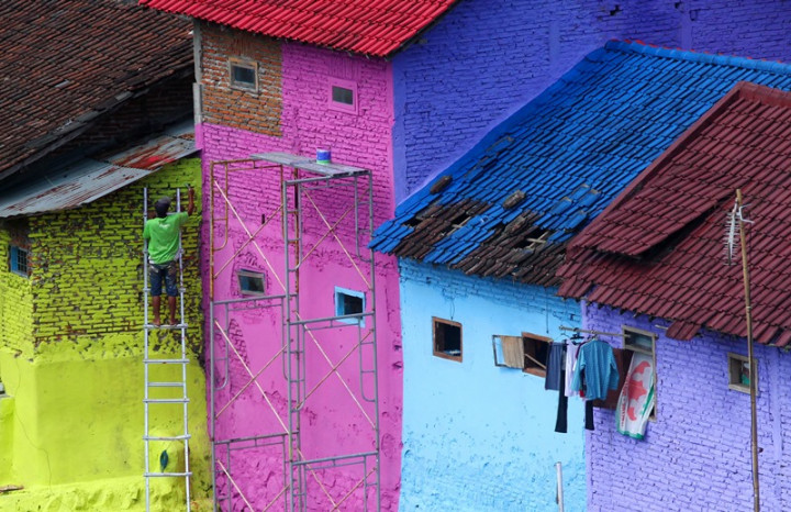 Bendung Cat <i>made in China</i>, SNI Harus Diperketat