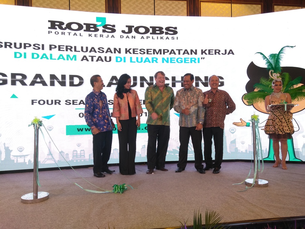 Cari Info Lowongan, 50% Pencari Kerja Manfaatkan Daring ...