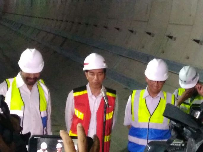 Jokowi Ultimatum Proyek MRT Selesai Tepat Waktu
