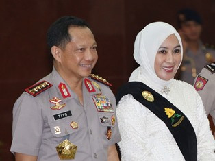 Istri Kapolri Dilantik Jadi Ketua Wanita Selam Indonesia