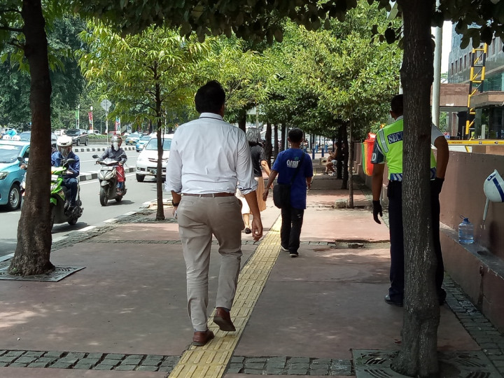 Pengelola Gedung Kawasan Sudirman Ragu Bongkar Pagar