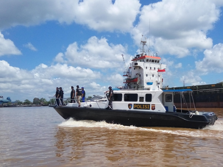 Patroli Gabungan Cegah Penyelundupan Melalui Perairan Kalbar