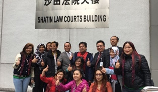 Taat Hukum di Negeri Orang