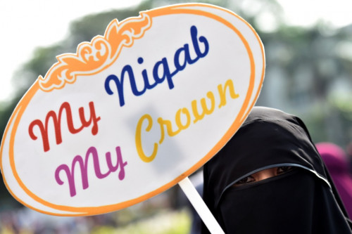 <i>Perlu Kearifan dalam Bercadar</i>