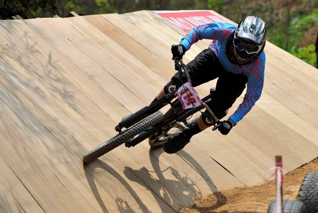 Atlet downhill-Foto: Istimewa