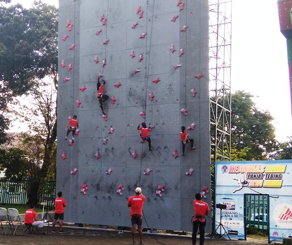 Dua Negara Ingin Jajal Atlet Panjat Tebing Indonesia