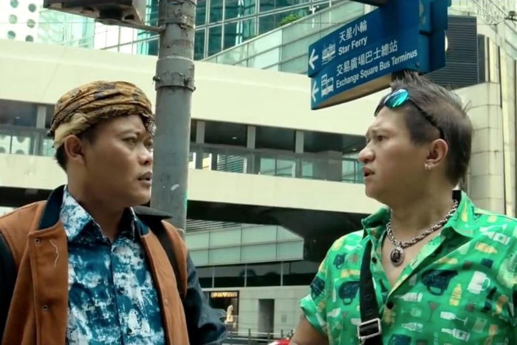 Entis 'Sule' Sutisna dan Sas Widjanarko dalam Hongkong Kasarung (youtube-artomoro pictures)(1)