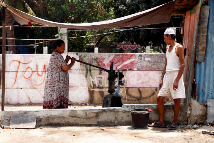 Sandi Godok Perda Larangan Penyedotan Air Tanah