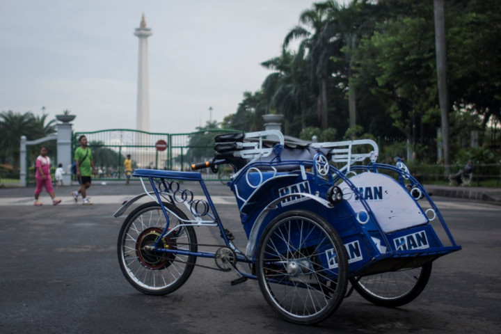 Sandi Ingin Satukan Perspektif soal Becak