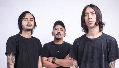 Gitaris Revenge The Fate Hengkang