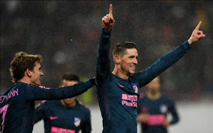 Bantai Lokomotiv, Atletico Tim Pertama Lolos Perempat Final