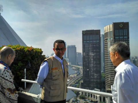 Anies Bidik Kepatuhan Gedung Kementerian