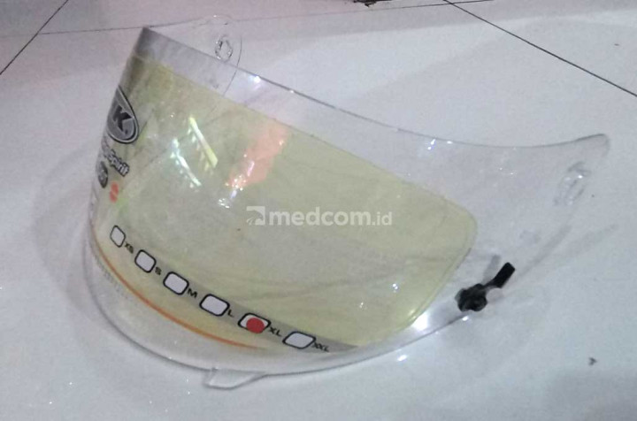 Pasang Pinlock Helm, Jangan Lupa Cabut Film