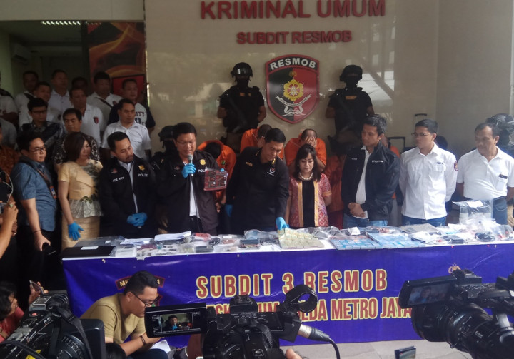 Polisi Tangkap 4 WNA Pembobol ATM dengan Cara Skimming