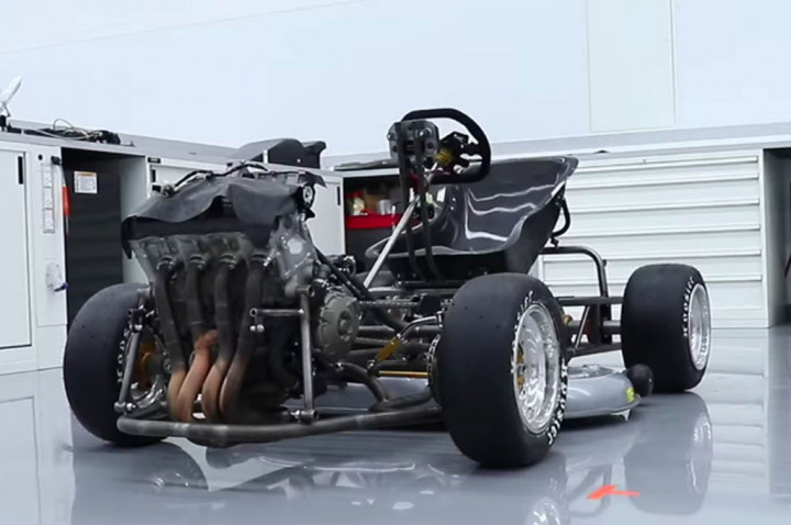 Mean Mower 2.0, Pemotong Rumput Bermesin Superbike