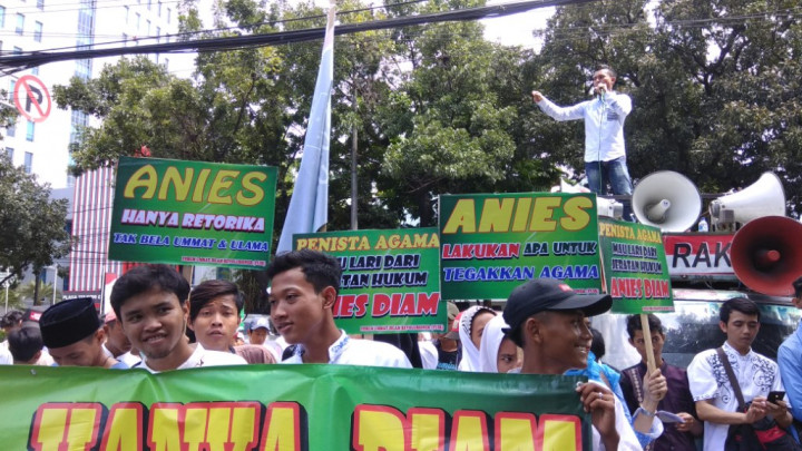 FUIR Tuntut Anies Mundur