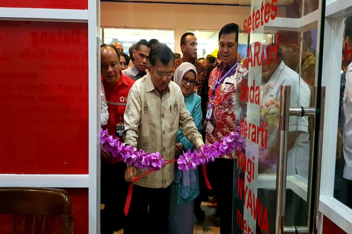 Wapres Resmikan Gerai PMI di Manado