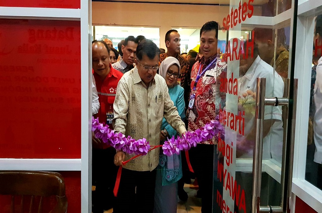 Wapres Muhammad Jusuf Kalla meresmikan gerai PMI di Manado, Senin, 19 Maret 2018, Medcom.id - Mulyadi