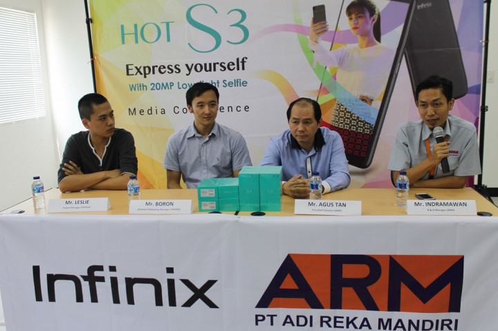 Banyak Perempuan Kerja di Perakitan Ponsel, Ini Alasannya