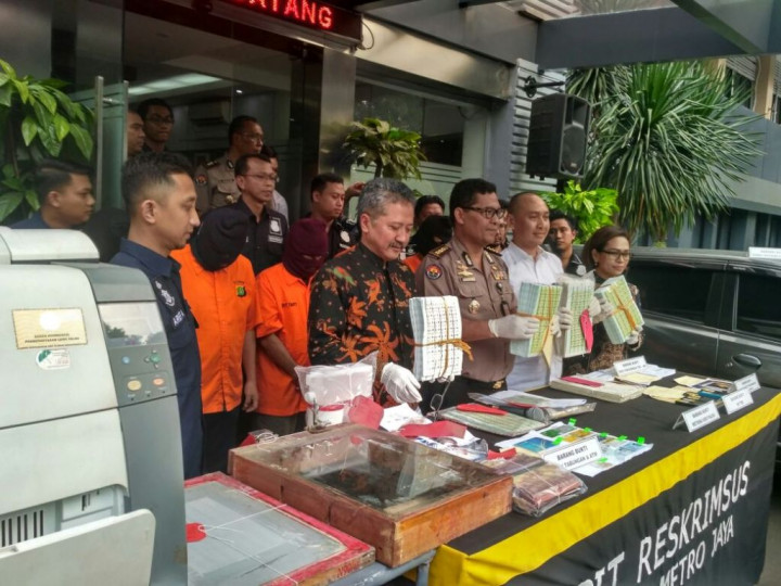 Polda Metro Bongkar Sindikat Pemalsuan Materai