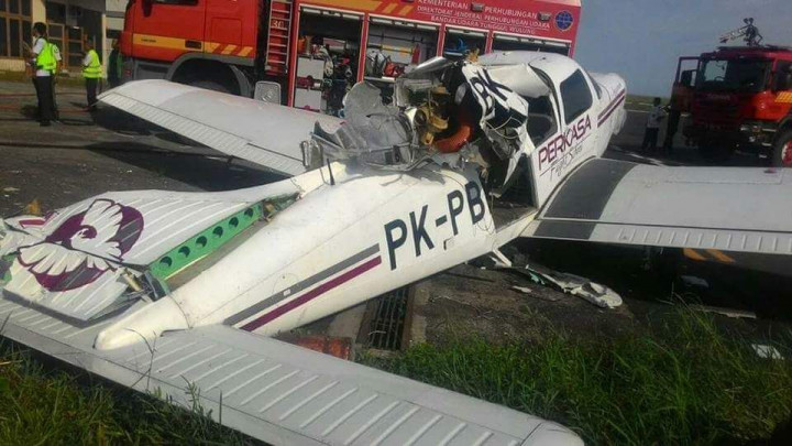 Pesawat Aerobatik Jatuh di Cilacap