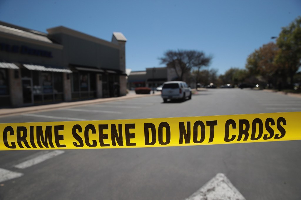 Garis polisi masih melintang di sejumlah lokasi ledakan di Austin, Texas. (Foto: AFP)