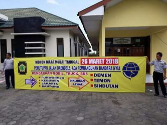Imbas Proyek Bandara NYIA Jalan Deandles Ditutup
