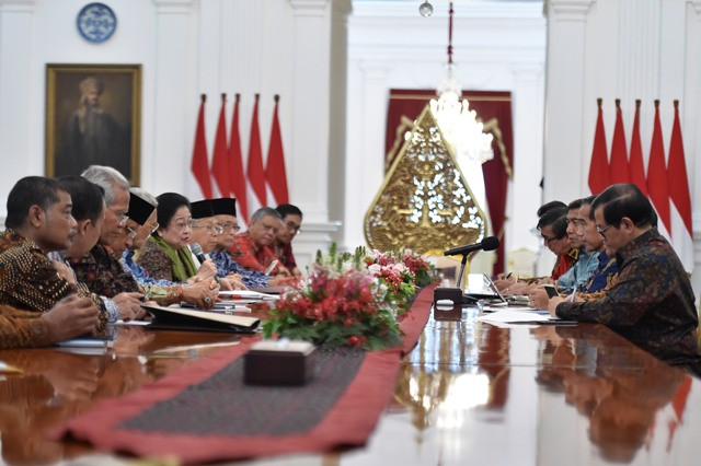 Mega Singgung Haluan Negara ke Jokowi