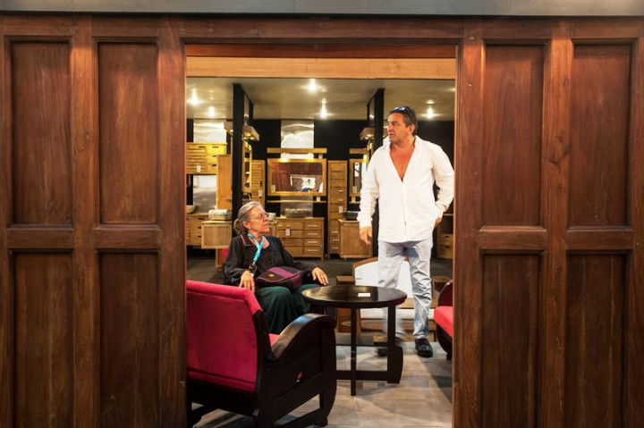 6 Tempat Berburu Furnitur Murmer di Jakarta